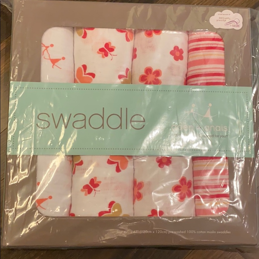 Aden + Anais 4pack swaddle